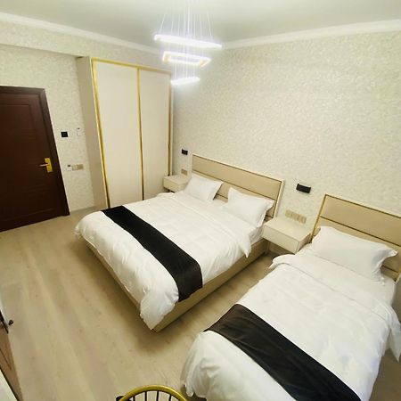 Baland Hotel دوشانبي المظهر الخارجي الصورة