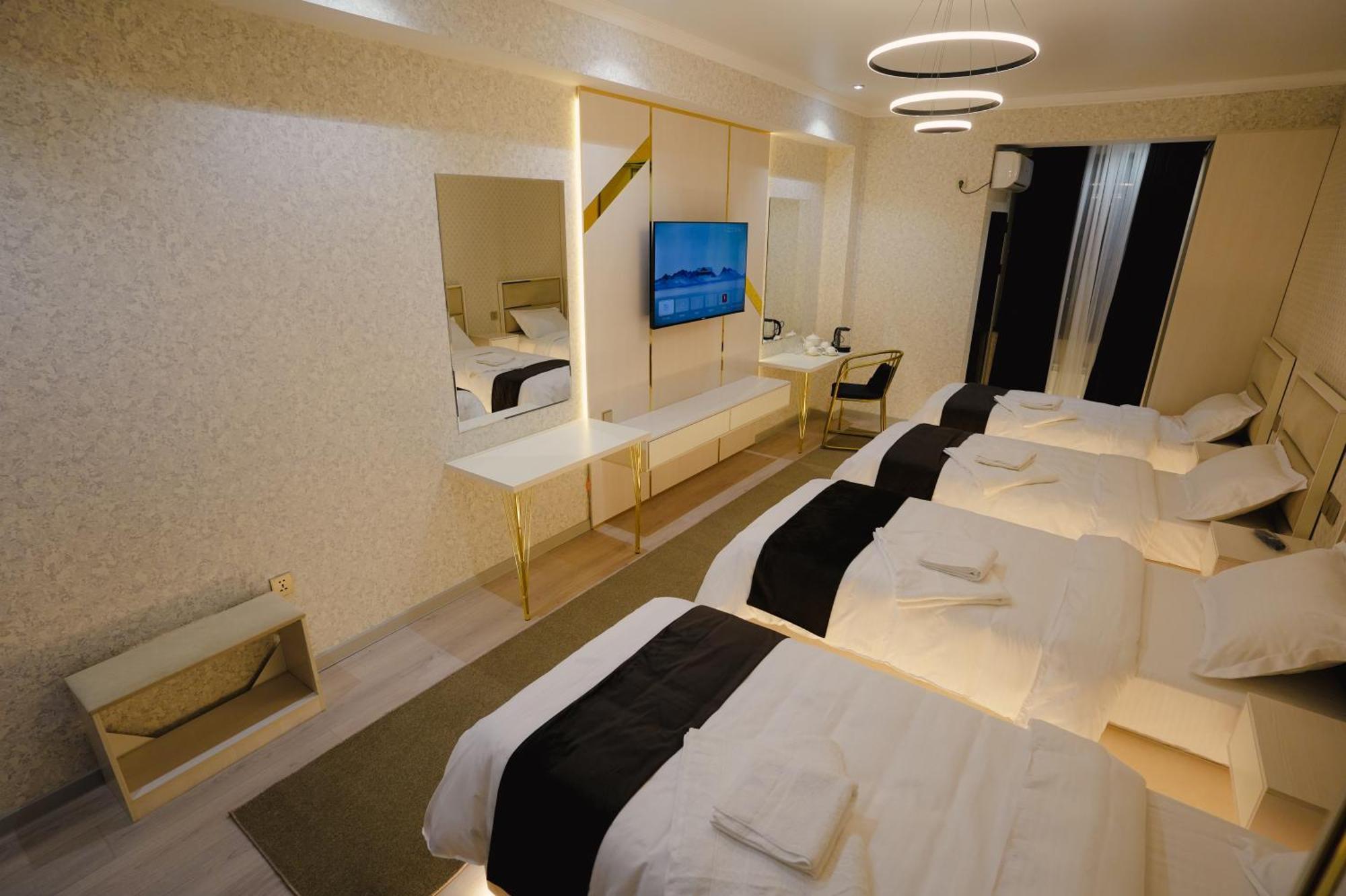Baland Hotel دوشانبي المظهر الخارجي الصورة