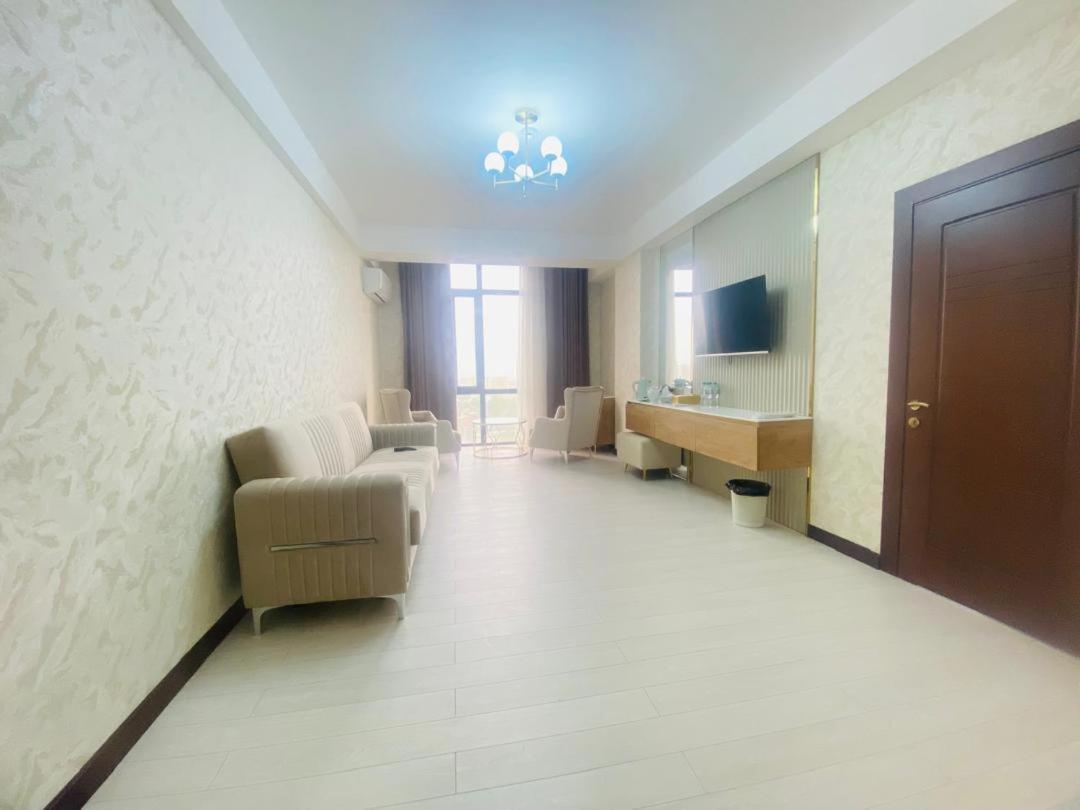 Baland Hotel دوشانبي المظهر الخارجي الصورة